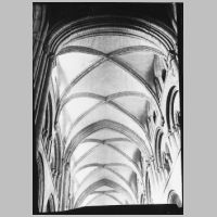 Langhaus Gewoelbe, Foto Courtauld Institute of Art.jpg